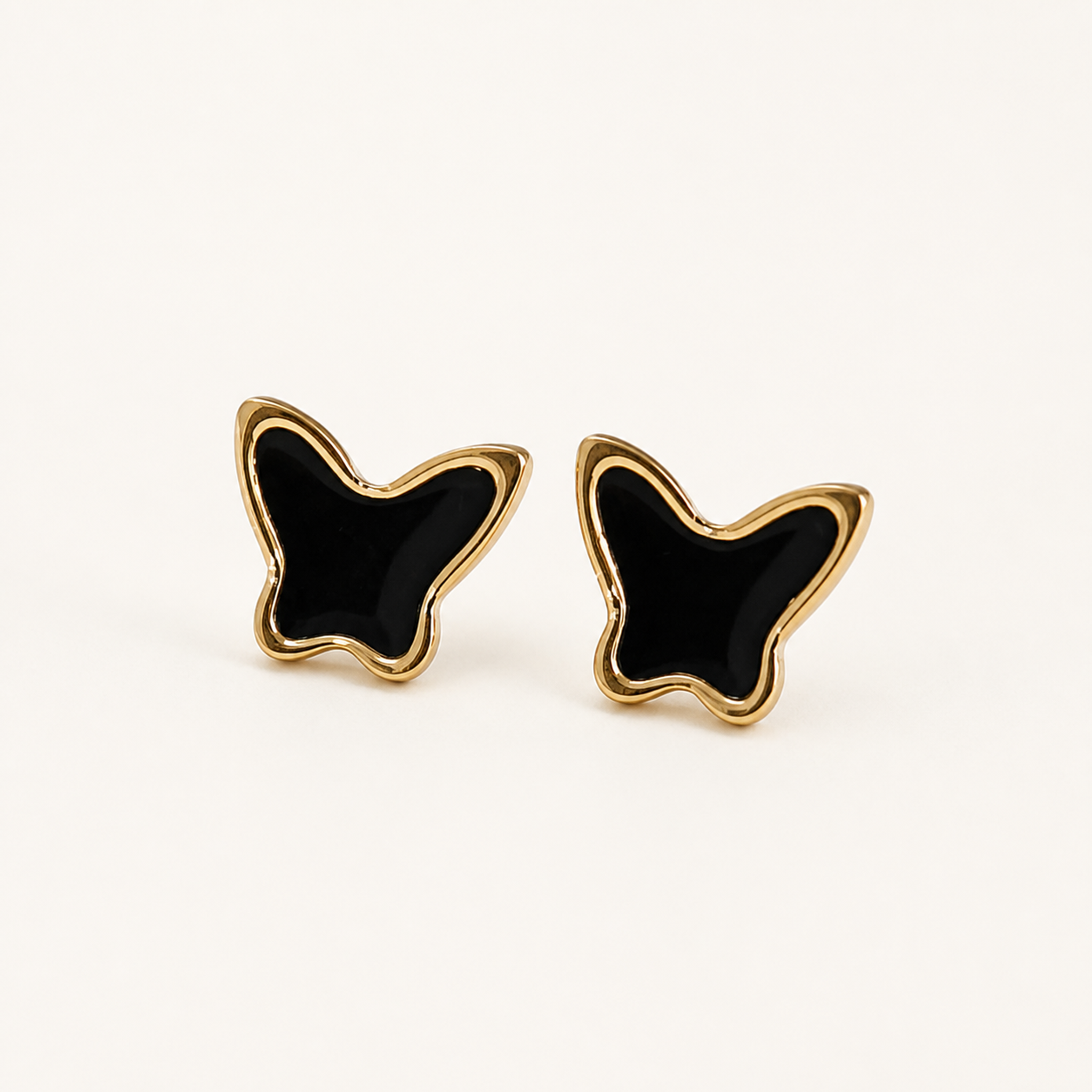 PF-BUTTERFLY-ENAMEL-EARRINGS detail image