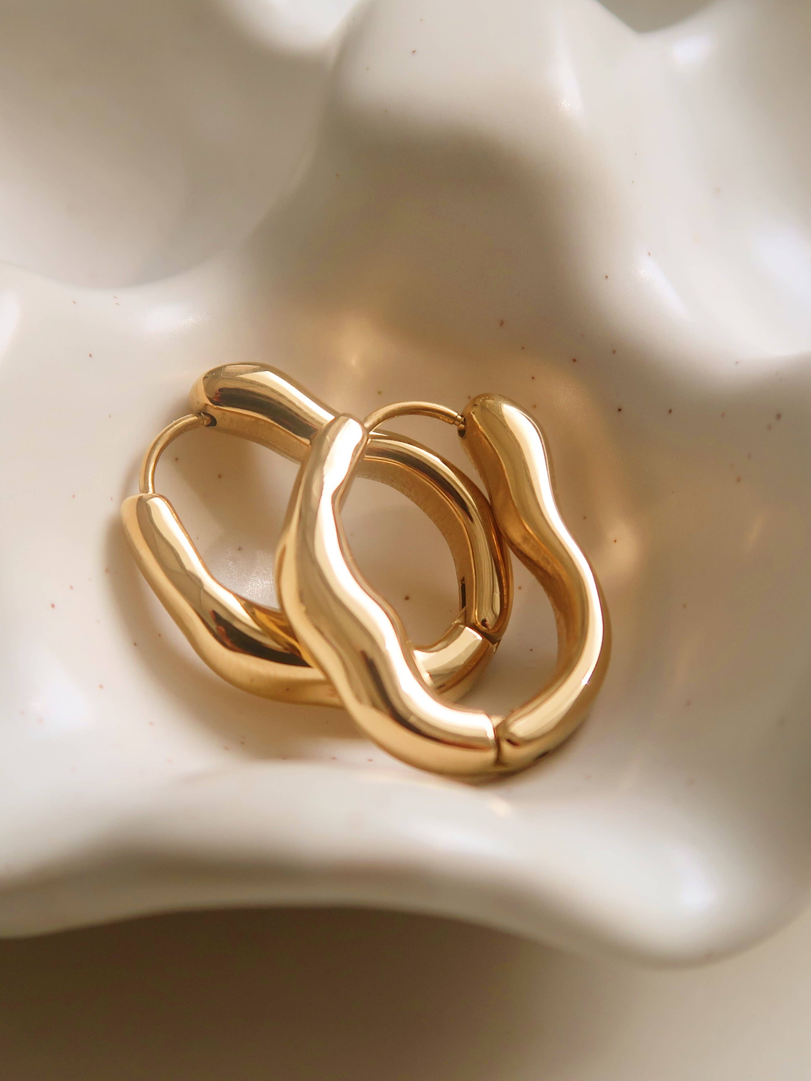 darcy oval hoop gold 05