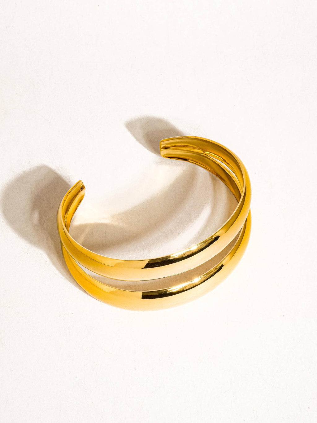 ronan layered round bangle yellow gold 04
