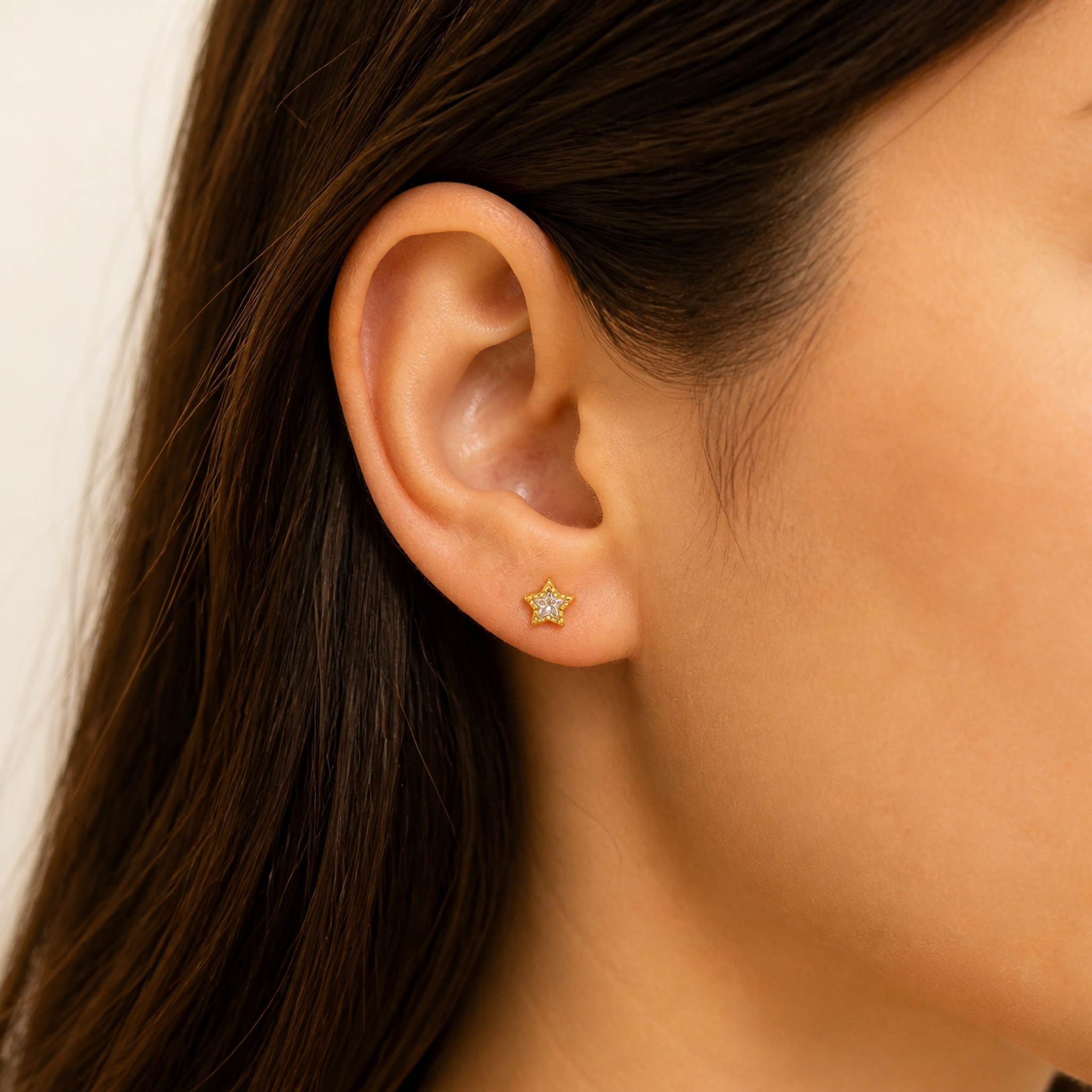 PF-SHINING-STAR-STUD-EARRINGS worn image