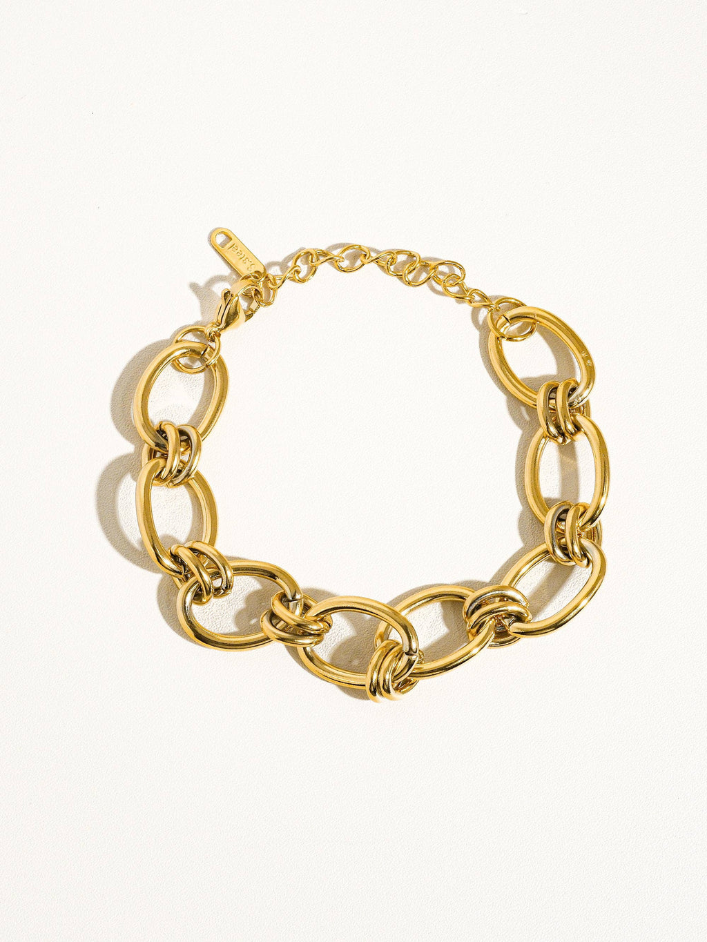 Tila Bold Chain Bracelet Yellow Gold 01