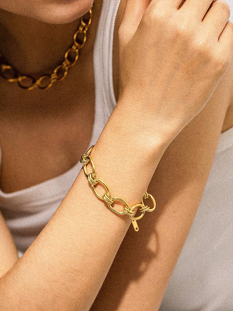 Tila Bold Chain Bracelet Yellow Gold 02